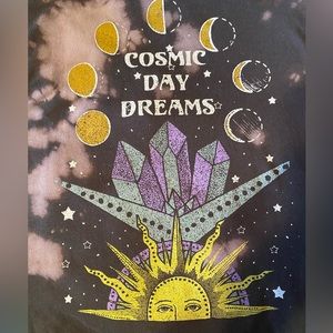 Cosmic day dream t shirt. Size xl